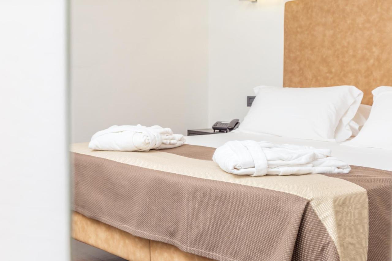 Raphael Hotel 阿尔巴塔克斯 外观 照片